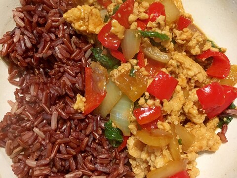 簡単★鶏ひき肉でヘルシーガパオ